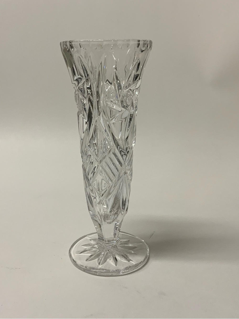 Bohemia Crystal Footed Pinwheel Pattern Bud Vase 24% Lead Crystal Czech 7" H - Picture 5 of 6
